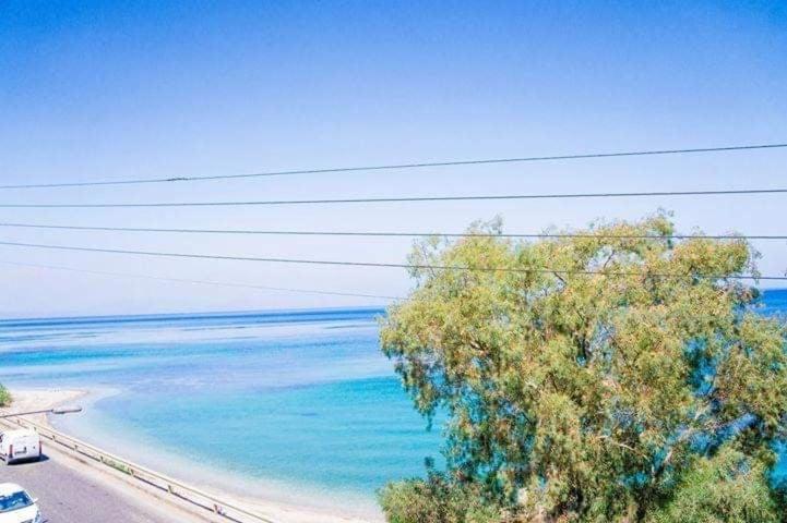 Aparthotel Ionian Mare Agios Ioannis Peristerion Exterior foto