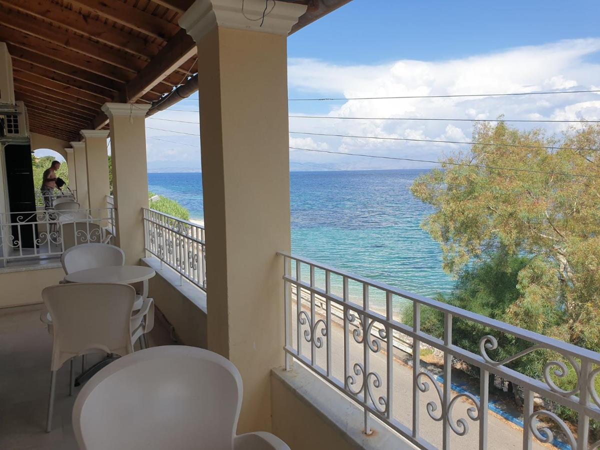Aparthotel Ionian Mare Agios Ioannis Peristerion Exterior foto
