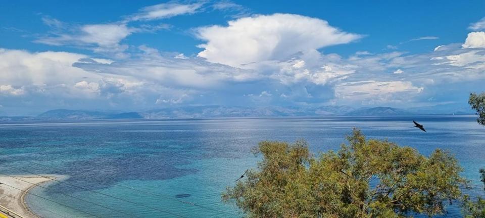 Aparthotel Ionian Mare Agios Ioannis Peristerion Exterior foto
