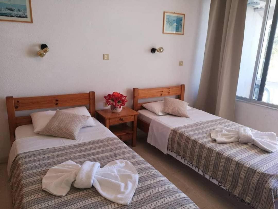 Aparthotel Ionian Mare Agios Ioannis Peristerion Exterior foto